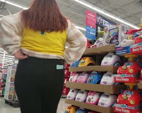 She pulled up them pants and showed me ALL THAT ASS