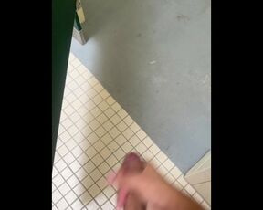 quick public bathroom play