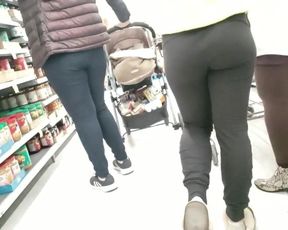 Perfect Candid Jiggly Ass Teen in Leggings pt. 1