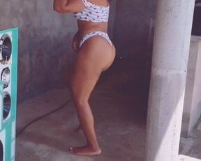 Novinha bunda gostosa