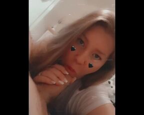 Horny Snapchat Blowjob