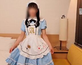 【個人撮影】18歳アイドル女子大生レイヤーと個人撮影会【初めての複数セックス３P】雄たけびを上げてイキ続ける姫を何度もハメ逝かせて全身硬直アクメ【素人】