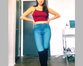 Kira Kosarin - TikTok Instastory