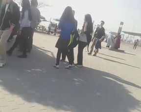 Turkish schollgirls on the stair