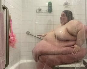 USSBBW in the shower