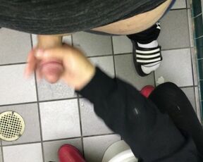 Stranger Gives Me A Handjob In The Public Bathroom