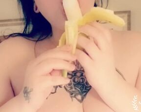 BBW Goth Milf Banana Blowjob