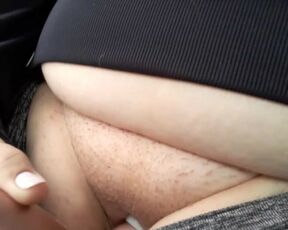 Pregnant pussy Cumming while driving