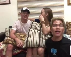 MARY LITE LAMAYO NAGPAFINGER KAY ROI HABANG NAGV-VLOG