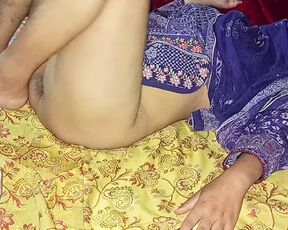 Punjabi Hungry Ma di Fuddi Mote Lun Nal Dabb K Maari Jawan Putt Ne Full Punjabi Sex With Roleplay